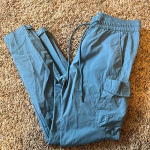 Men’s blue Pacsun cargo pants size M.  Great condition.